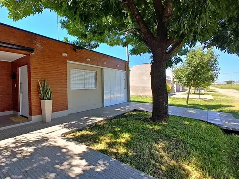 Casa moderna a pocas cuadras del parque de la agricultura