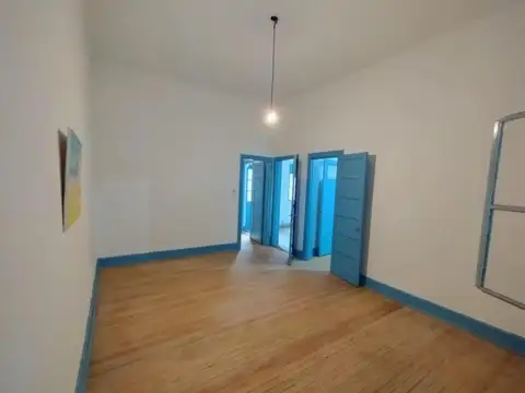 PH en venta - 4 Dormitorios 2 Baños - Avellaneda