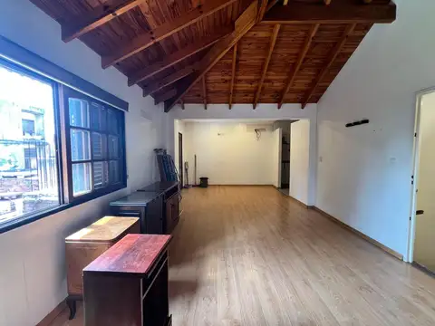 Casa 6 Amb. Ramos Mejía - Zona Colegio Don Bosco