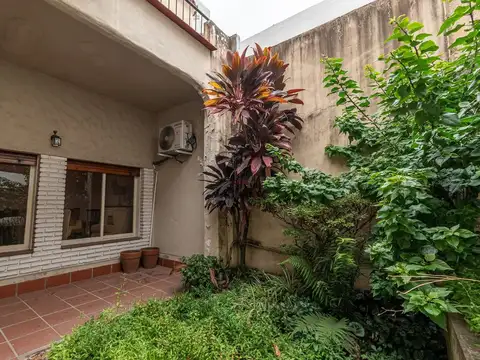 Depto Tipo Casa en Venta de 4 ambientes