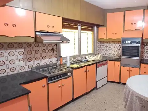 Depto Tipo Casa 4 ambientes con 3 baños