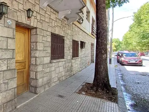 Luzuriaga al 1400 Barracas CABA