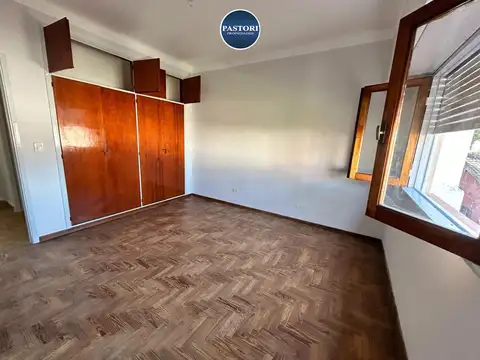 Depto Tipo Casa en Alquiler 60 años