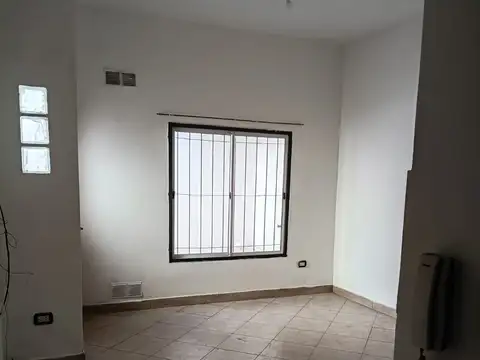 Depto Tipo Casa en Alquiler de 2 ambientes
