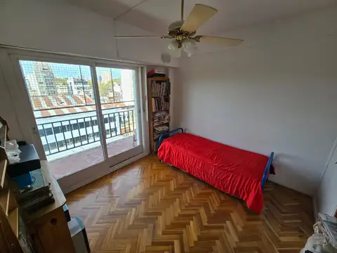 88 m - 3 Dormitorios - 2 Balcones - Cocina con Lavadero - Semipiso