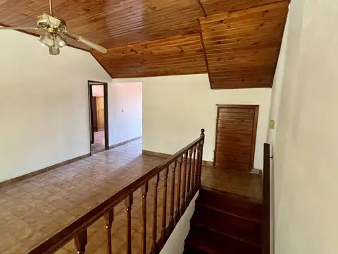Casa en Venta con 6 cocheras