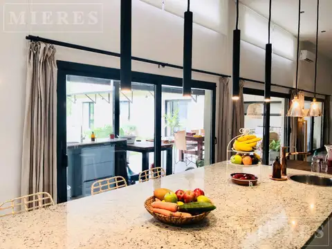 Casa en venta sobre lote interno en Haras Santa Maria Barrio El Remanso