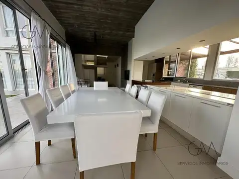 Casa en Alquiler Temporal de 5 dormitorios