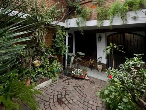 Depto Tipo Casa en Venta de 3 ambientes