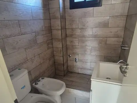 venta departamento duplex  tres ambientes lanus