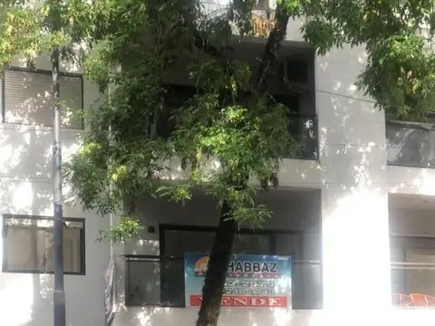 Pringles 800, Piso 1