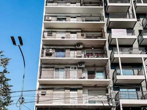 VENTA DEPTO. 4 AMB FRENTE AL PARQUE CHACABUCO