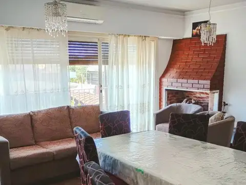 VENTA CASA 6 AMB EN CIUDADELA GALPON Y GARAGE MULTIFAMILIAR