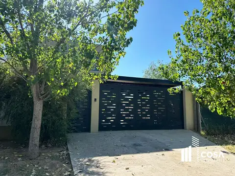 Venta Casa 2 dormitorios con jardín y galería Aldea Fisherton Rosario
