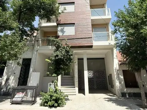 Departamento en venta c/ cochera en Centro Norte