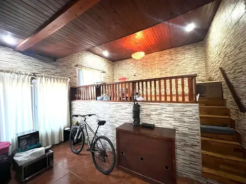 Depto Tipo Casa en Venta en Flores, USD 120.000
