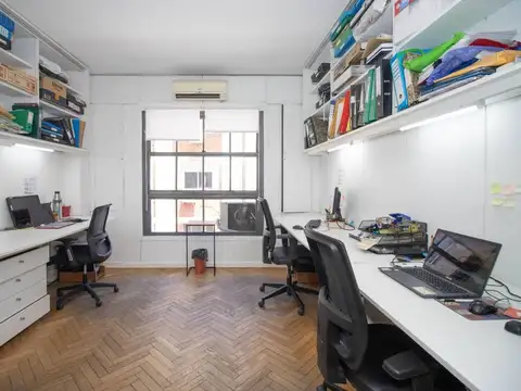 Oficina en Venta en Ciudad Vieja, USD 78.000