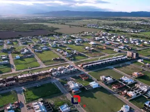 Terreno en Venta 25  mts Fondo