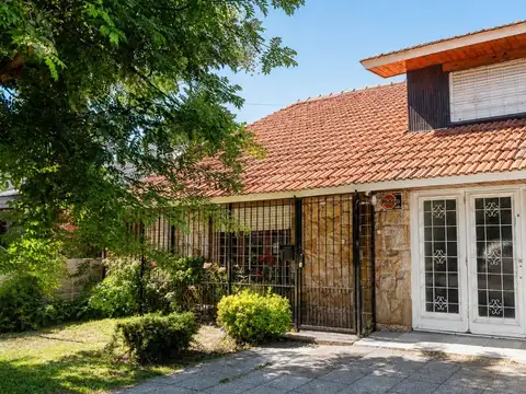 Venta Casa 4 Amb  Parque Constitucion APTA CREDITO