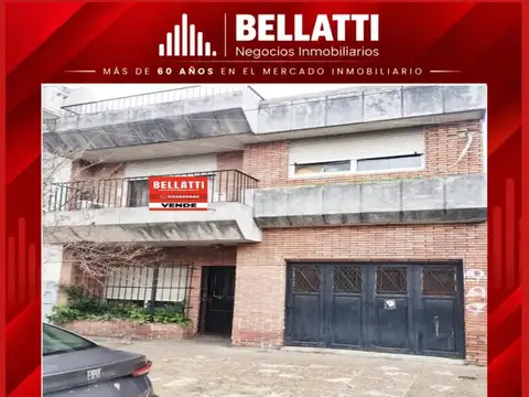 CHALET (PH)  DE 5 AMBIENTES CON GARAGE.