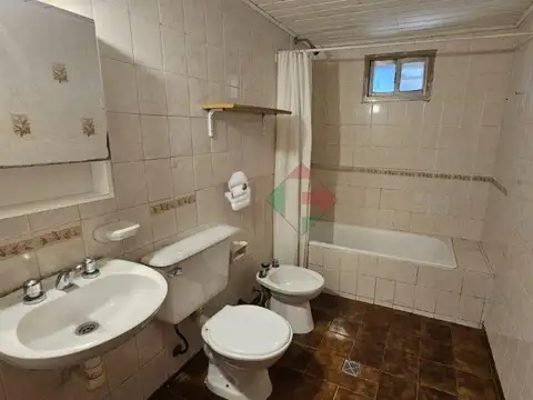 Casa 3 ambientes con 1 baño
