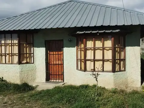 Casa en venta – Barrio 400 Viviendas, Bariloche