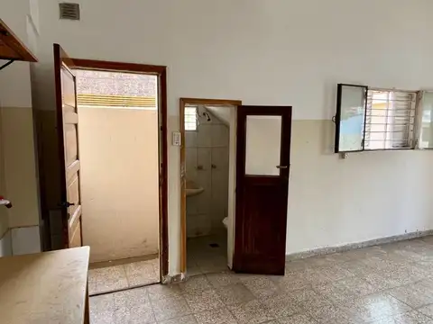 Local en Alquiler en Villa Bosch, $ 400.000