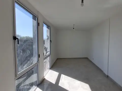 ALQUILO MONOAMBIENTE MORENO CENTRO