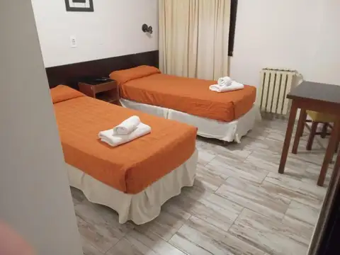 HOTEL 3 ESTRELLAS