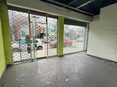 Local en Alquiler en Villa Real, $ 800.000