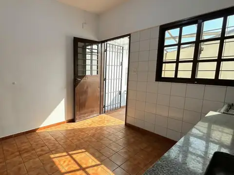 Depto Tipo Casa en Venta 40 años