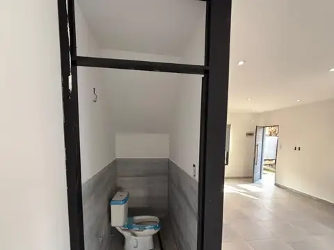 CASA DE 2 PLANTAS A ESTRENAR EN RANELAGH U$S 192.000