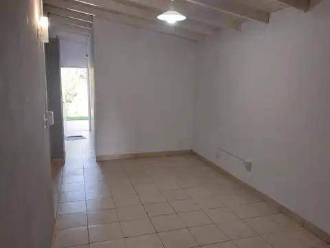 Depto Tipo Casa en Alquiler de 3 ambientes
