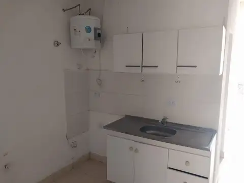 Depto Tipo Casa en Alquiler en Villa Alpina Ii, $ 600.000