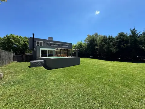 Casa en Alquiler Temporal de 4 dormitorios