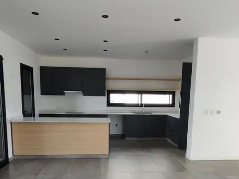 Casa en Alquiler 2 años