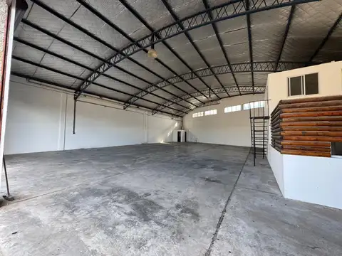 Galpon en Alquiler 40  mts Fondo