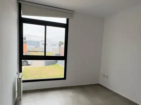 Casa en Venta en La Calandria, USD 175.000