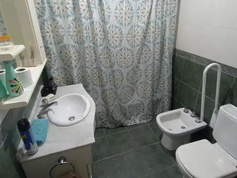 Casa con Local en venta en G. de Laferrere