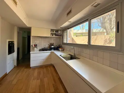 Casa en Alquiler en City Bell, USD 1.500