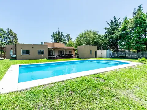 VENTA CASA 4 AMB BARRIO SEMICERRADO APTO CREDITO
