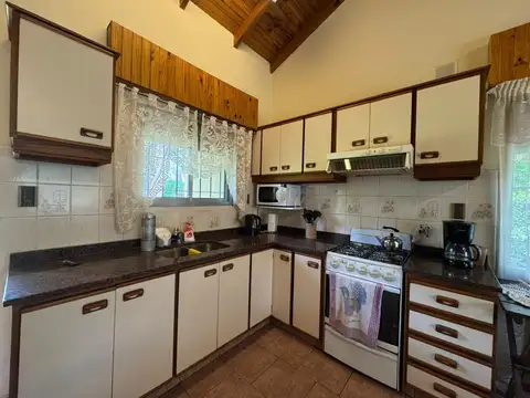 Casa en Alquiler con 1 cochera