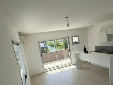 DUPLEX NORDELTA (BARRIO SENDERO)