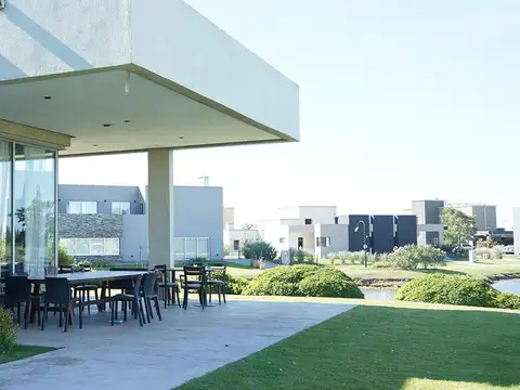 Terreno en Venta en Horizontes al Sur, USD 32.000