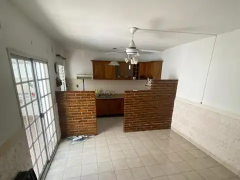 HERMOSO DUPLEX DE 3 AMBIENTES CON PATIO Y LAVADERO