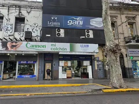 Local en Santa Fe y Juan B Justo