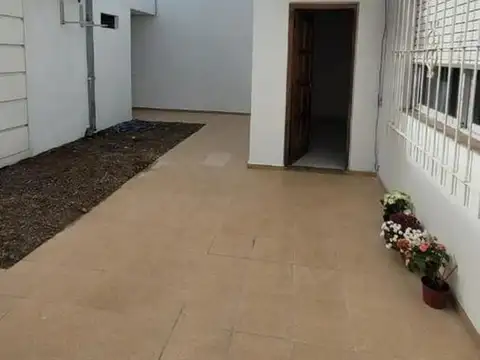 Depto Tipo Casa en Venta de Monoambiente