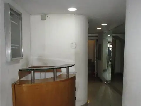 PISO EN IMPECABLE ESTADO