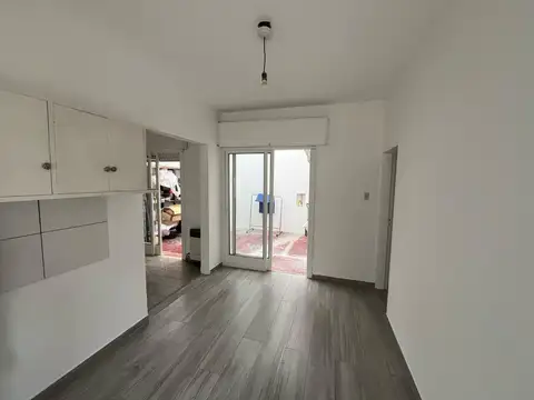 Depto Tipo Casa en Venta en San Nicolas De Los Arroyos, USD 69.000