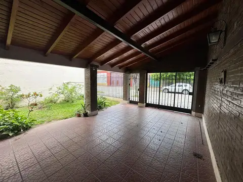 ALQUILER CASA 2 DORM ZONA SUR